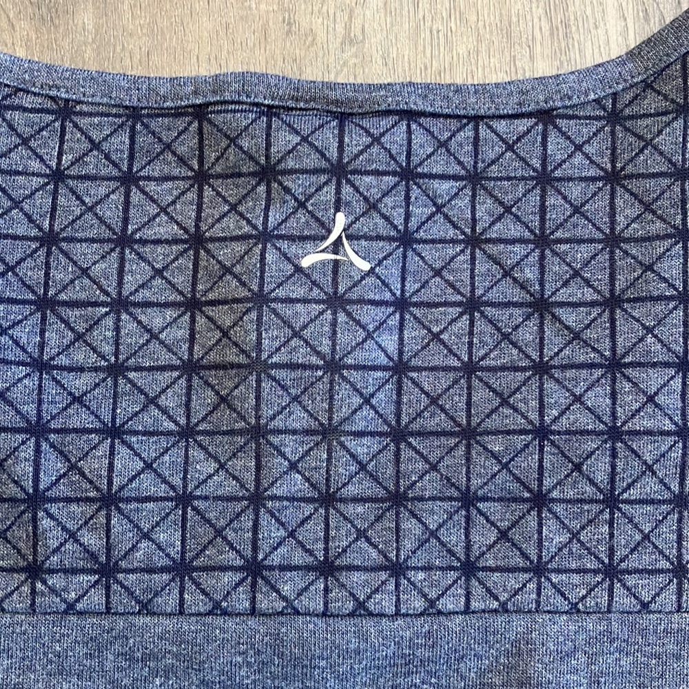 NWOT Aspire V-Neck T-Shirt - Picture 4 of 5